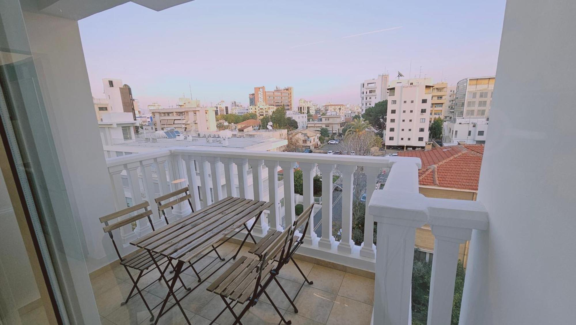 Stay Cosmo City Suites Nicosia Exterior photo